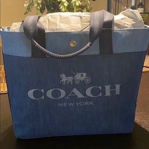 BRAND NEW, NEVER WORN!!!!!  COACH Tote